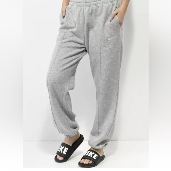 New Nike Women’s Sportswear Essentials Fleece Jogger Pants Sz. XS NEW BV4089-063 - Picture 2 of 7